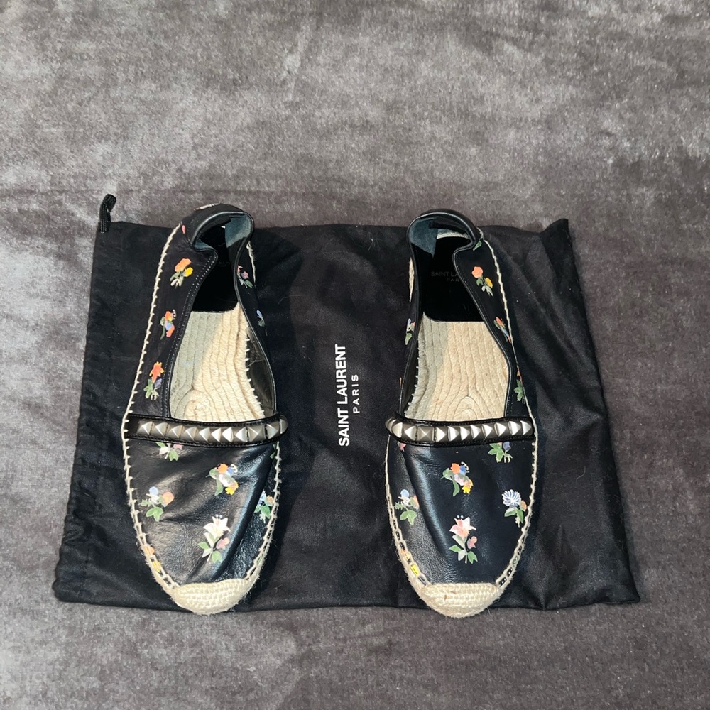 Yves Saint Laurent Paris Made In Spain Woman’s Shoes